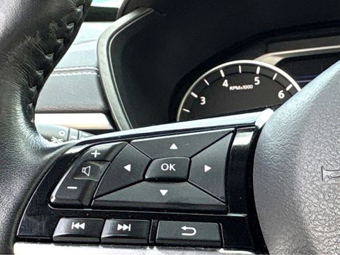 Used 2019 Nissan Altima 2.5 SV image 14