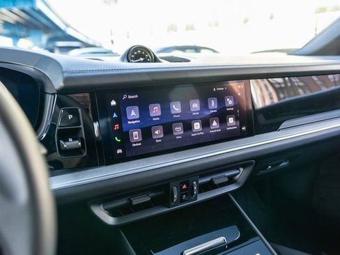 Certified 2026 Porsche Cayenne Coupe image 36