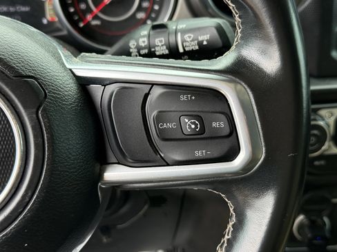 Used 2018 Jeep Wrangler Unlimited Rubicon image 13