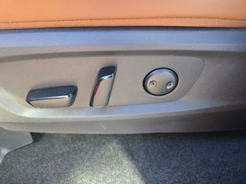 New 2025 Nissan Pathfinder Platinum image 27