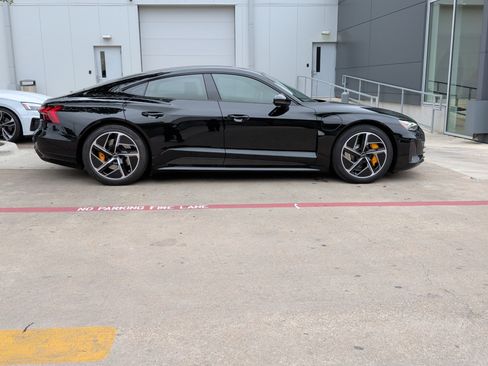 Used 2023 Audi RS e-tron GT w/ Carbon Performance Package AWD/4WD image 11