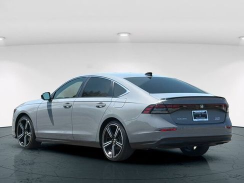 Used 2023 Honda Accord Sport image 5