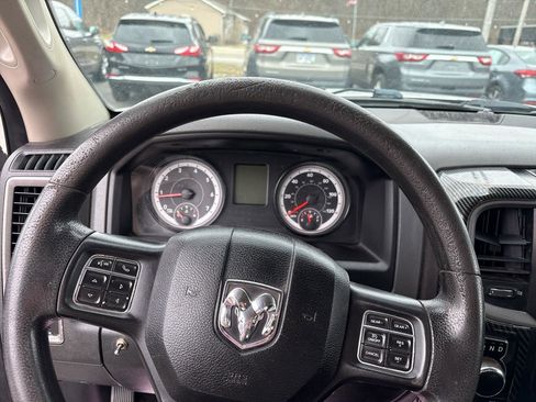 Used 2018 RAM 1500 ST w/ SXT Appearance Group AWD/4WD image 13