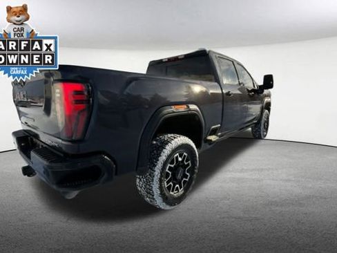Used 2024 GMC Sierra 2500 AT4X image 9