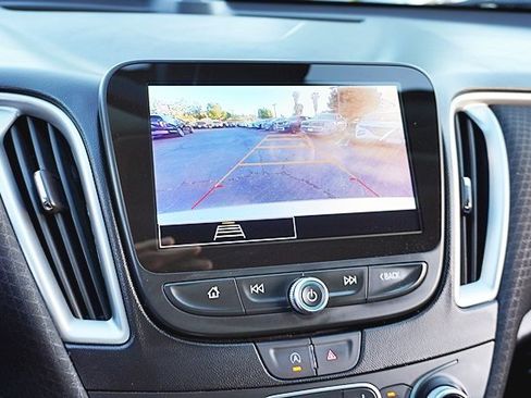 Used 2023 Chevrolet Malibu LT w/ Sport Edition image 25