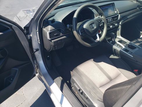 Used 2020 Honda Accord EX image 11