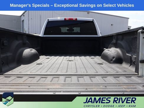 Used 2024 RAM 3500 Big Horn AWD/4WD image 14