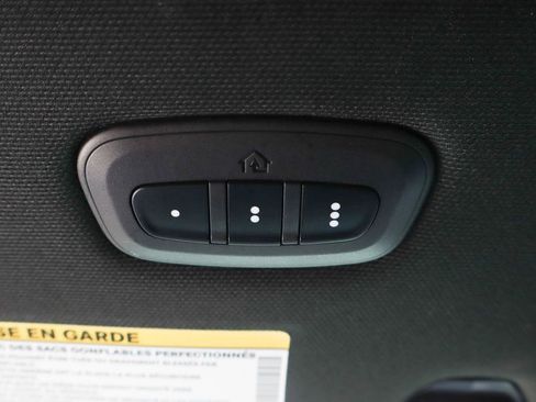 Used 2022 RAM 2500 Laramie AWD/4WD image 32