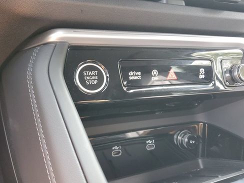 Certified 2025 Audi Q5 Premium Plus w/ Premium Plus AWD/4WD image 31