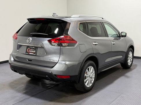 Used 2018 Nissan Rogue SV AWD/4WD image 5