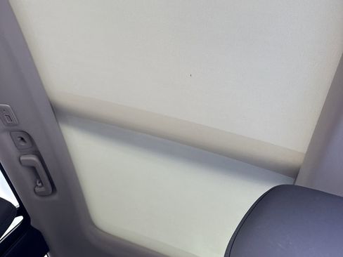 New 2025 Volvo XC90 T8 Plus w/ Protection Package Premier image 18