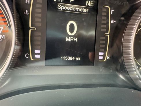 Used 2017 Jeep Cherokee Sport FWD image 11