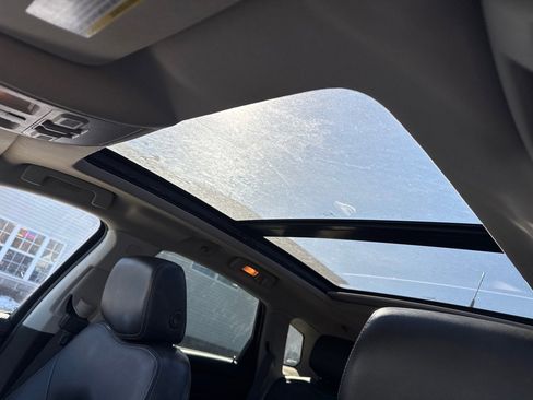 Used 2013 Cadillac SRX Luxury image 15