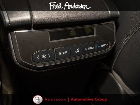 Used 2023 Toyota Highlander XLE FWD image 8