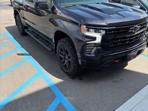 Used 2022 Chevrolet Silverado 1500 LT Trail Boss w/ Convenience Package II AWD/4WD image 1