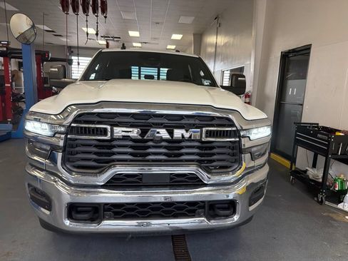 Used 2025 RAM 2500 Tradesman AWD/4WD image 6