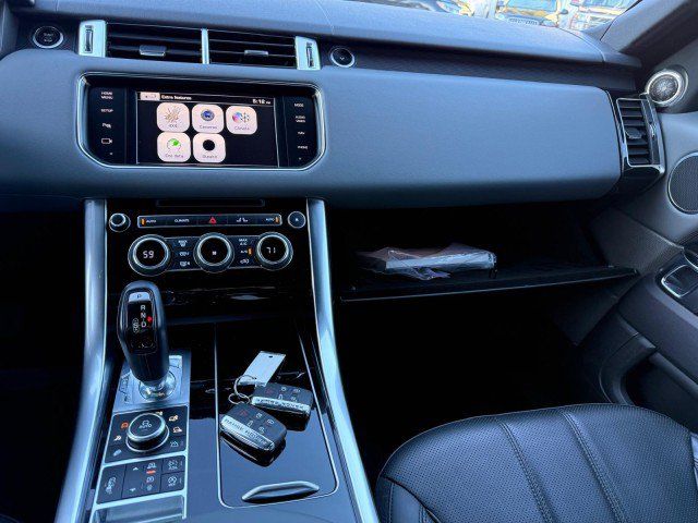 Used 2015 Land Rover Range Rover Sport Supercharged AWD/4WD image 18