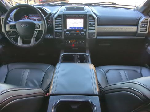 Certified 2020 Ford F450 Platinum w/ FX4 Off-Road Package image 13