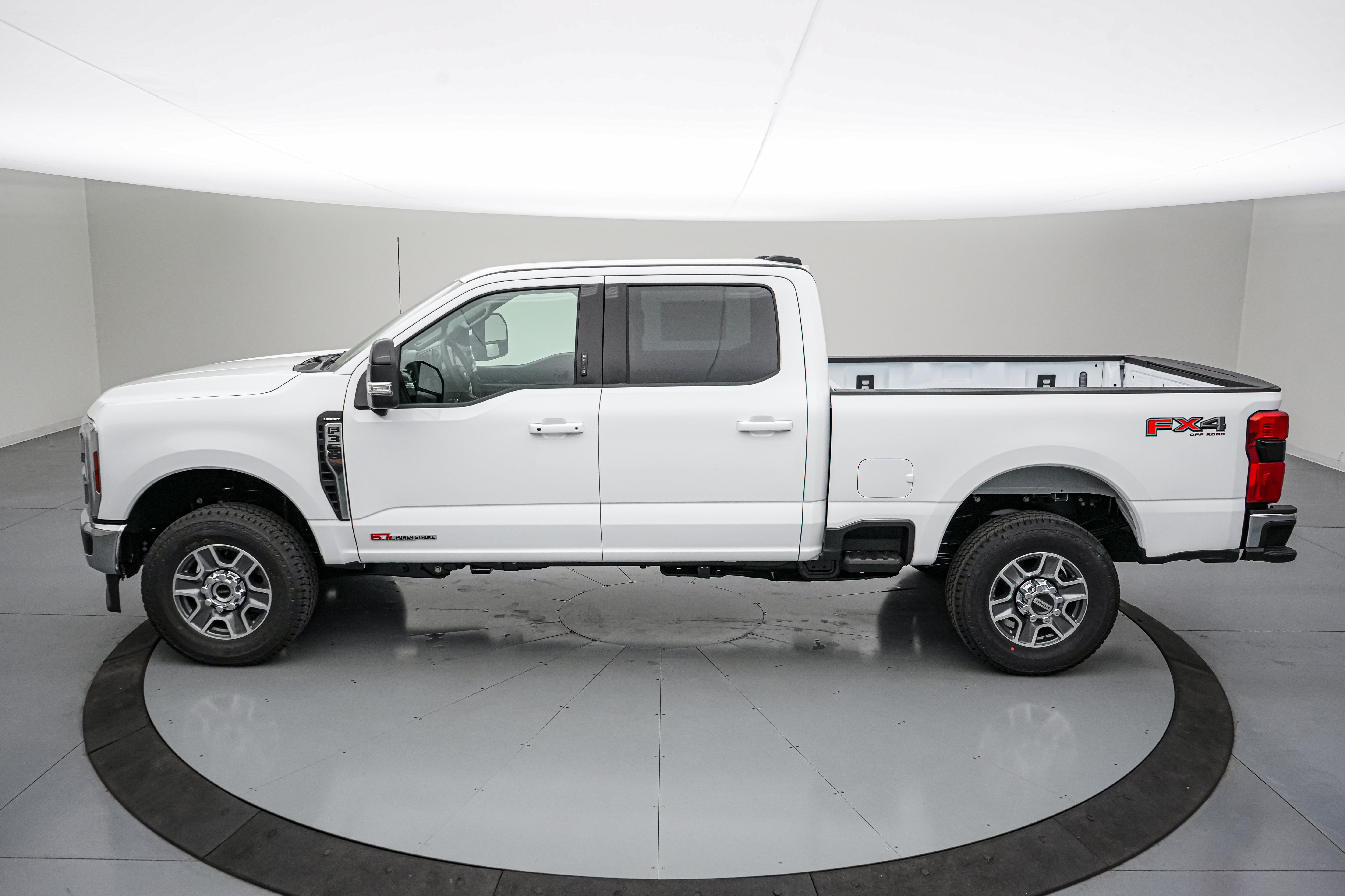 New 2027 Ford F350 Lariat AWD/4WD image 8
