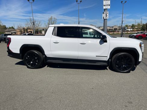 Used 2026 GMC Sierra EV Elevation w/ Premium Package image 4