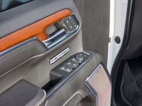 Certified 2023 GMC Sierra 1500 Denali image 39