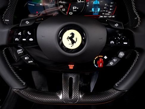 Used 2026 Ferrari Roma Spider RWD image 38