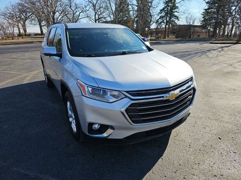 Used 2020 Chevrolet Traverse LT w/ Driver Confidence II Package image 8