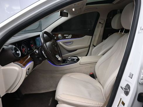 Used 2017 Mercedes-Benz E 300 4MATIC image 16