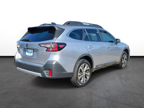 Used 2020 Subaru Outback Limited image 4