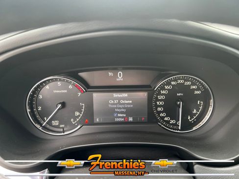 Used 2023 Cadillac XT4 Luxury w/ Driver Awareness Package AWD/4WD image 15