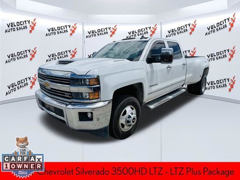 Used 2019 Chevrolet Silverado 3500 LTZ w/ Duramax Plus Package AWD/4WD image 8