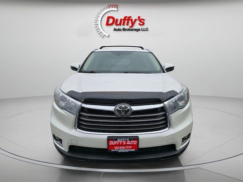Used 2014 Toyota Highlander Limited Platinum AWD/4WD image 15