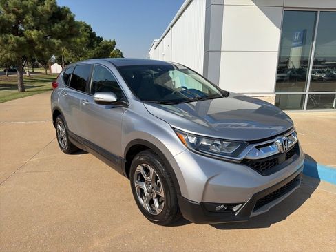 Used 2017 Honda CR-V EX image 2