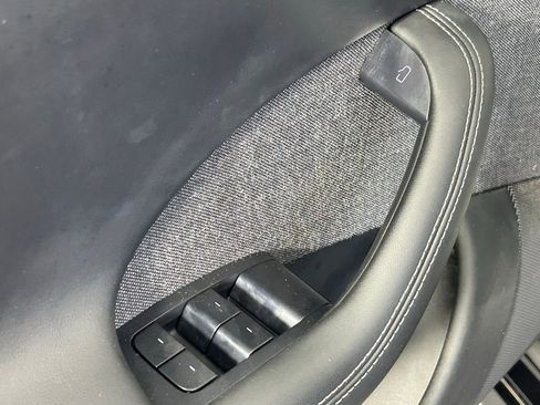 Used 2021 Tesla Model S Plaid image 36