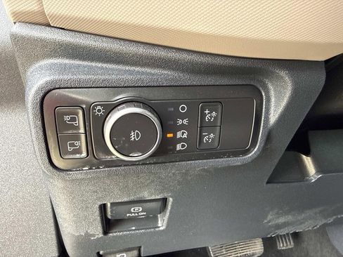 Used 2022 Ford Bronco Wildtrak image 41