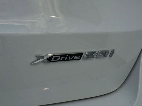 New 2025 BMW X1 xDrive28i w/ Technology Package image 18