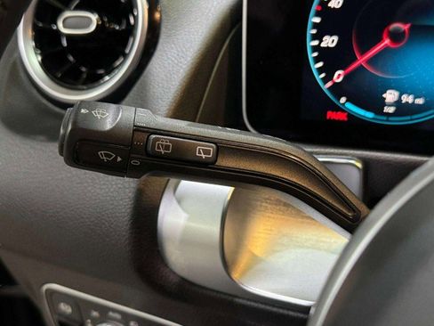 Used 2021 Mercedes-Benz GLB 250 image 36