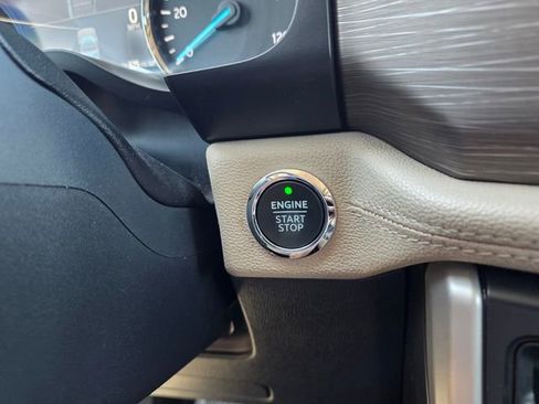 Used 2022 Ford Expedition Max Limited image 29