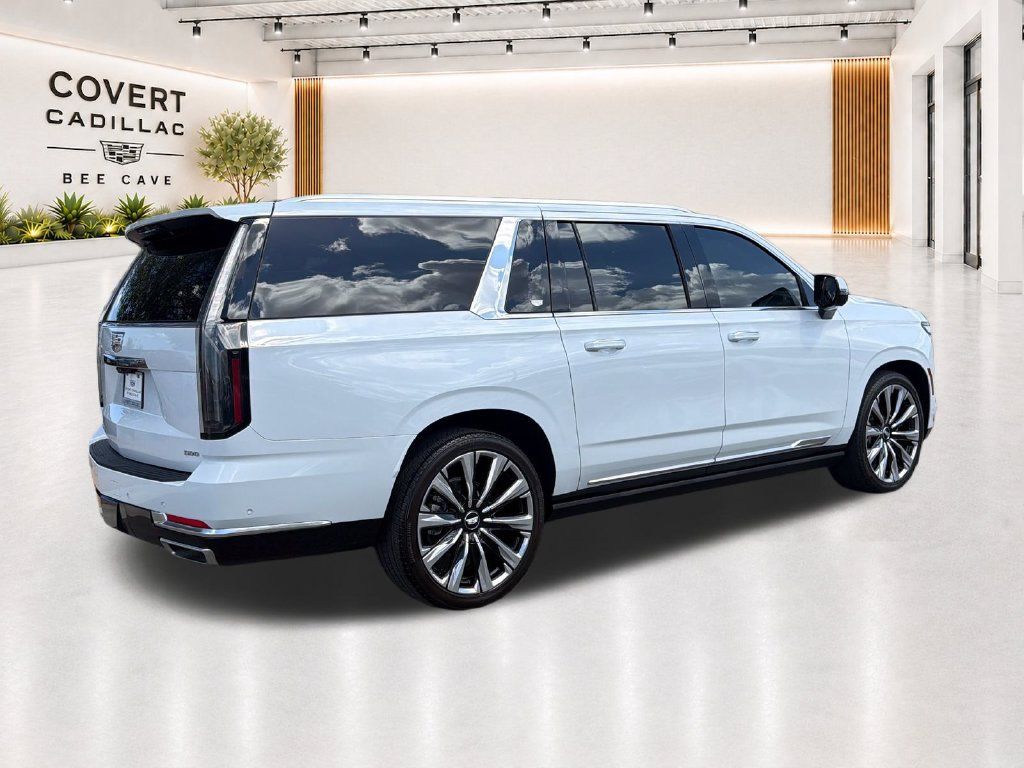 Used 2026 Cadillac Escalade ESV Luxury w/ Touring Package AWD/4WD image 13