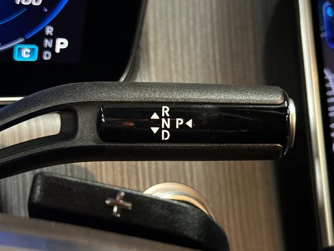 New 2026 Mercedes-Benz EQE 320 4MATIC SUV image 16