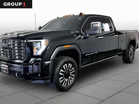 Used 2025 GMC Sierra 3500 Denali Ultimate AWD/4WD image 1