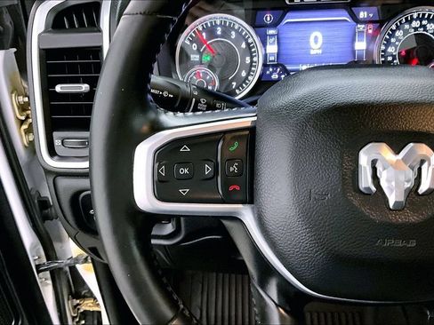 Used 2021 RAM 1500 Big Horn AWD/4WD image 12
