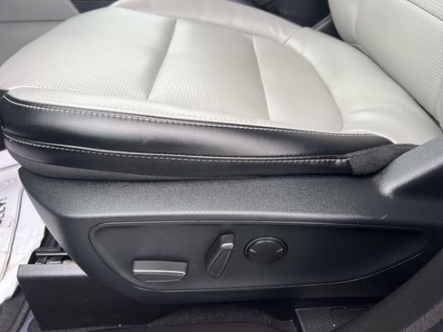Used 2024 Ford Escape Platinum image 23