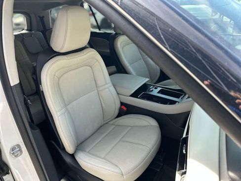 Certified 2025 Lincoln Aviator Reserve w/ Illumination Package AWD/4WD image 29