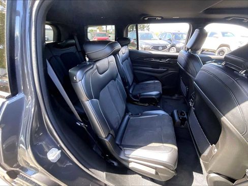 Used 2023 Jeep Grand Cherokee L Laredo AWD/4WD image 29