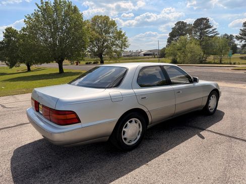 Used 1993 Lexus LS 400 image 5