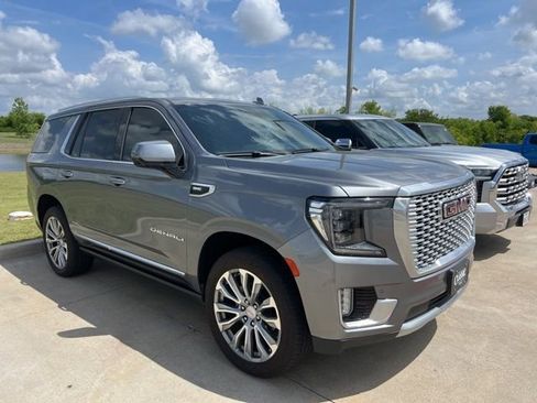 Used 2021 GMC Yukon Denali w/ Denali Ultimate Package image 4