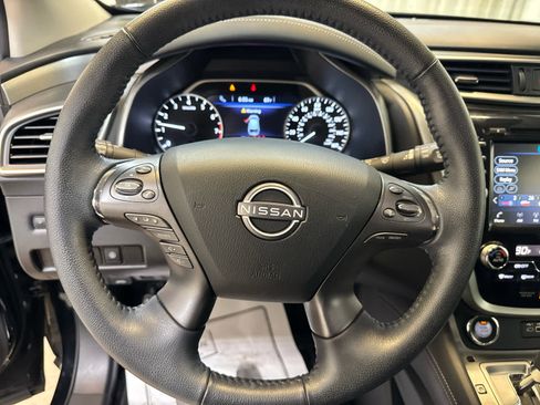 Certified 2024 Nissan Murano SV w/ SV Midnight Edition Package image 12