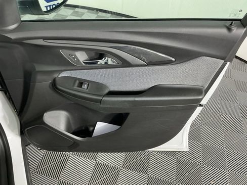 Used 2023 Chevrolet TrailBlazer LT w/ Convenience Package image 14