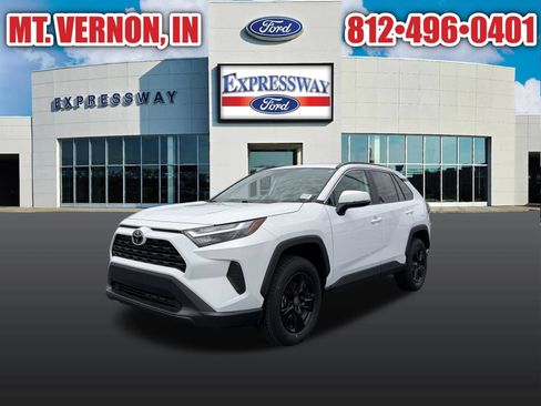 Used 2022 Toyota RAV4 XLE w/ Convenience Package AWD/4WD image 2